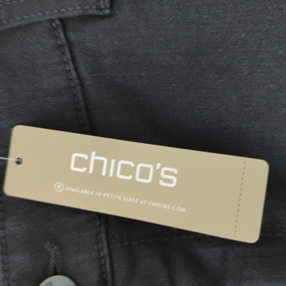 Chico's PLATINUM Barely Bootcut Jeans in Black 18 Tall - Picture 16 of 16